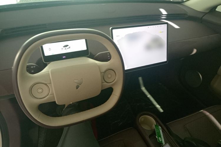 Used firefly 2025 Illuminated Edition Center Console
