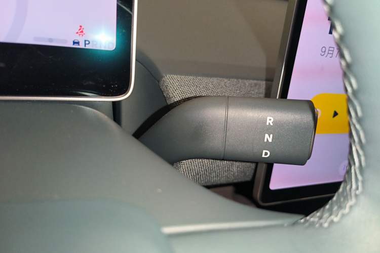 Used firefly 2025 Free Edition Gear Lever
