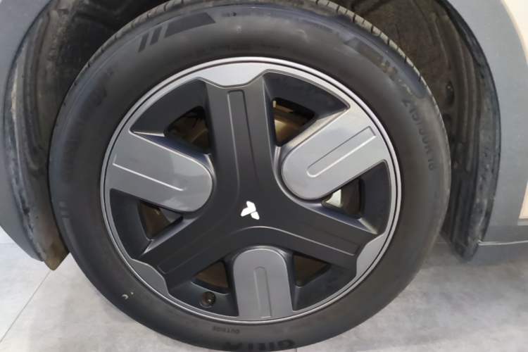 Used firefly 2025 Illuminated Edition Left Front Wheel Hub