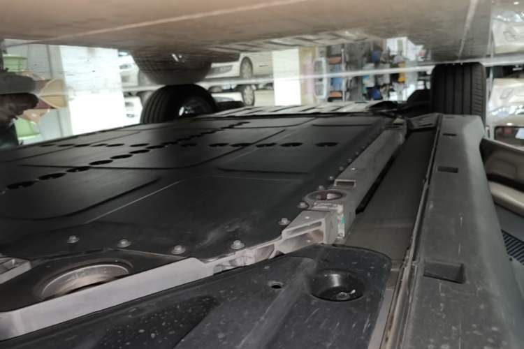 Used firefly 2025 Illuminated Edition Left Side Sill