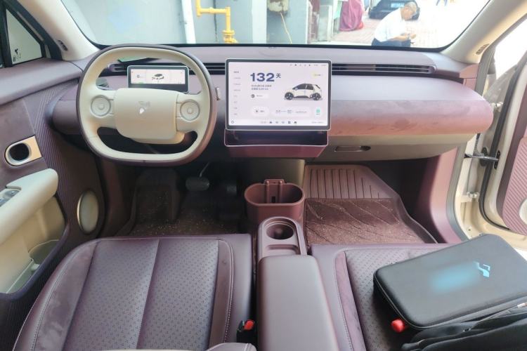 Used firefly 2025 Illuminated Edition Center Console
