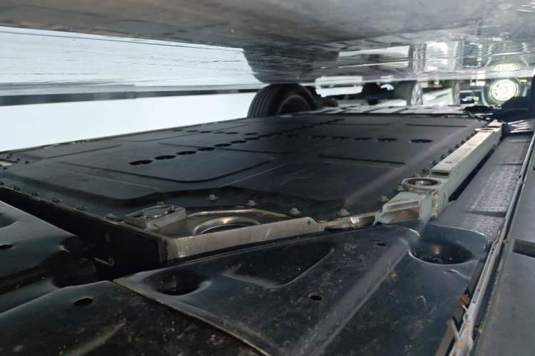 Used firefly 2025 Illuminated Edition Chassis Rear Left