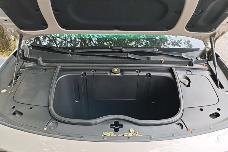 Used firefly 2025 Illuminated Edition Engine Bay