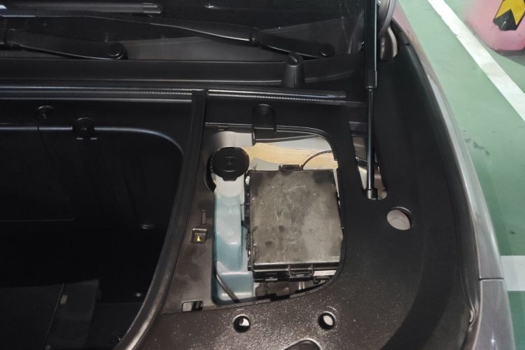 Used firefly 2025 Illuminated Edition Engine Bay Left