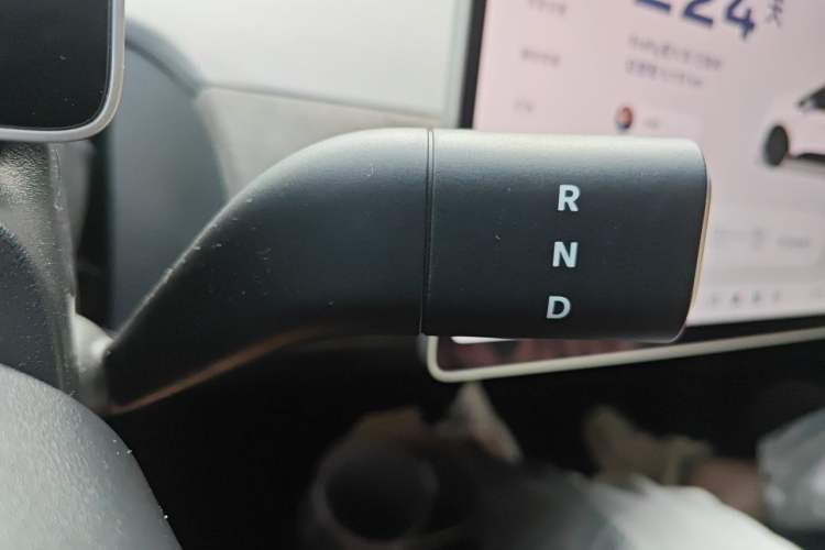 Used firefly 2025 Illuminated Edition Gear Lever