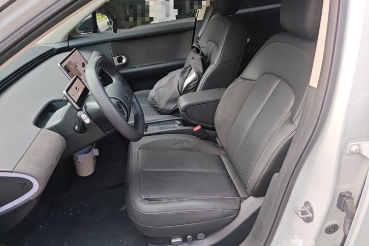 Used firefly 2025 Illuminated Edition Left Front Seat