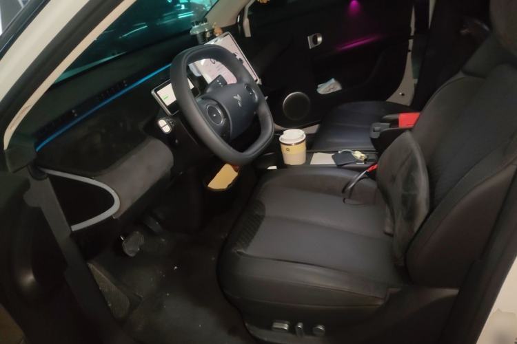 Used firefly 2025 Illuminated Edition Left Front Seat