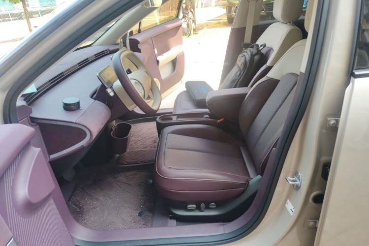 Used firefly 2025 Illuminated Edition Left Front Seat