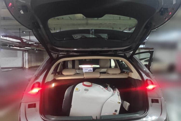 Used firefly 2025 Illuminated Edition Trunk