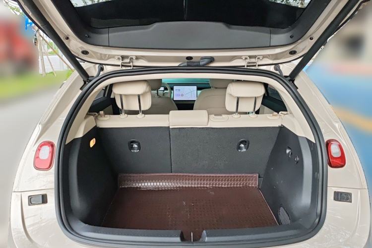 Used firefly 2025 Illuminated Edition Trunk