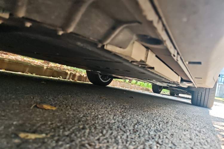 Used firefly  Chassis Front Left