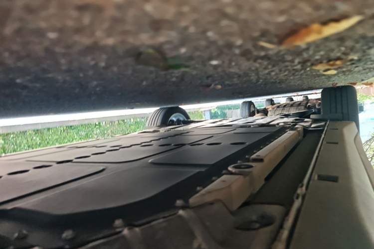 Used firefly  Chassis Front Right