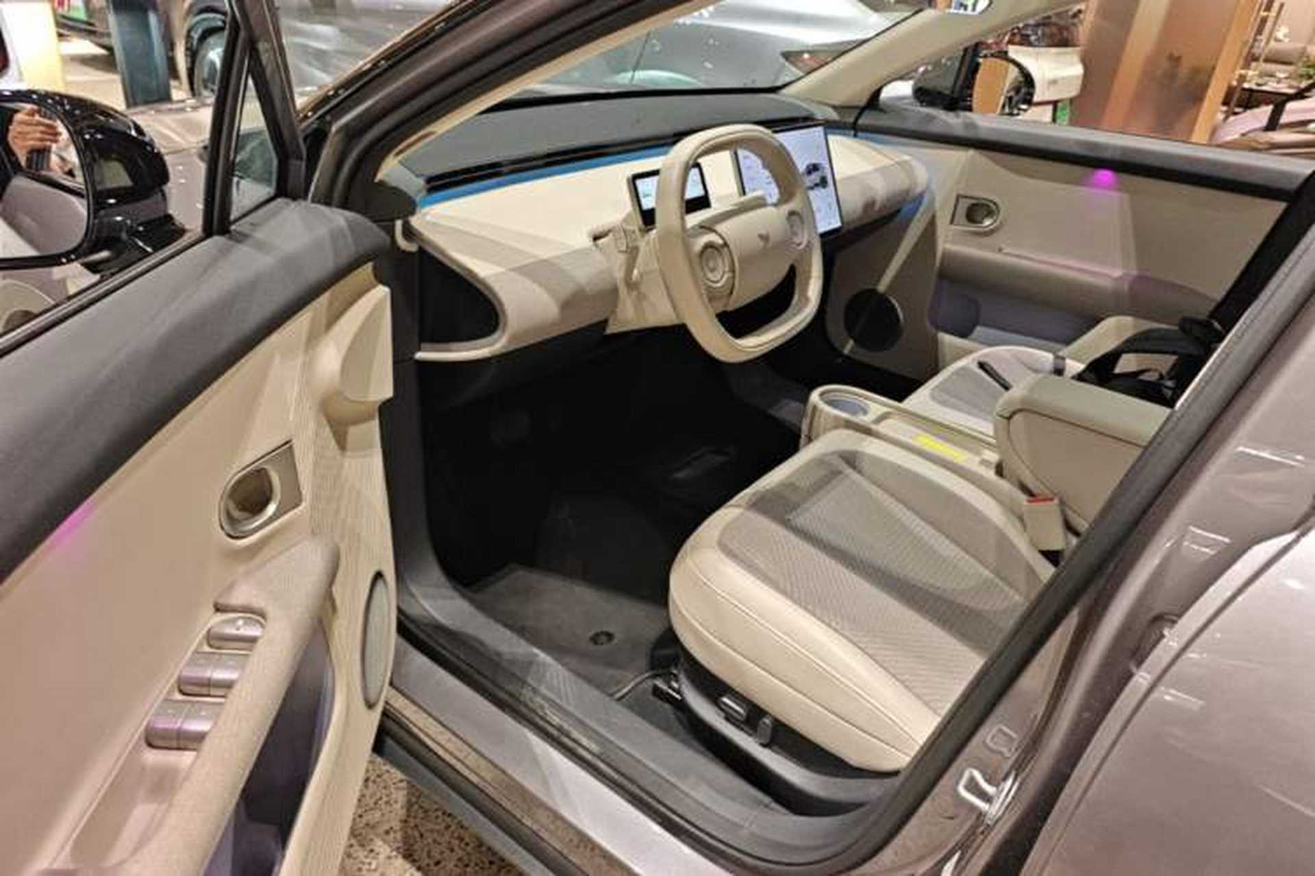 Used firefly 2025 Free Edition Driver Seat