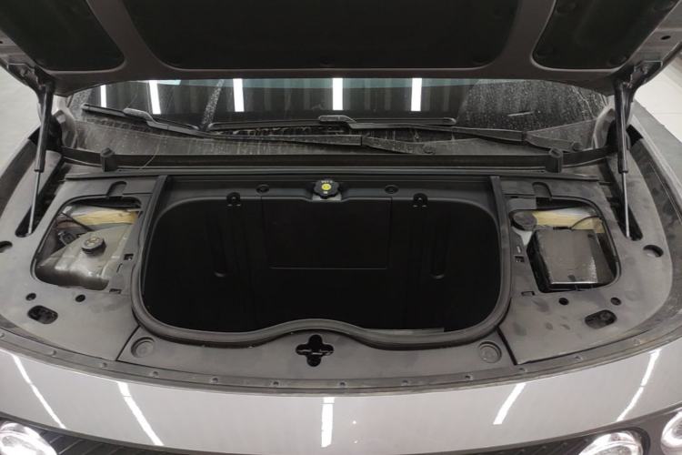 Used firefly 2025 Illuminated Edition Engine Bay