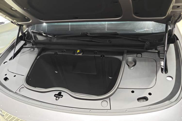 Used firefly 2025 Illuminated Edition Engine Bay