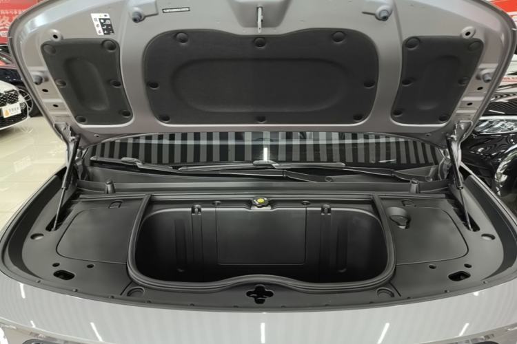 Used firefly 2025 Illuminated Edition Engine Bay