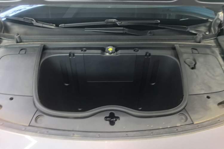 Used firefly 2025 Free Edition Engine Bay