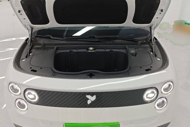 Used firefly 2025 Free Edition Engine Bay