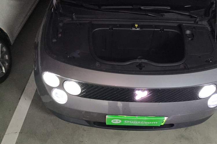 Used firefly 2025 Illuminated Edition Engine Bay Right