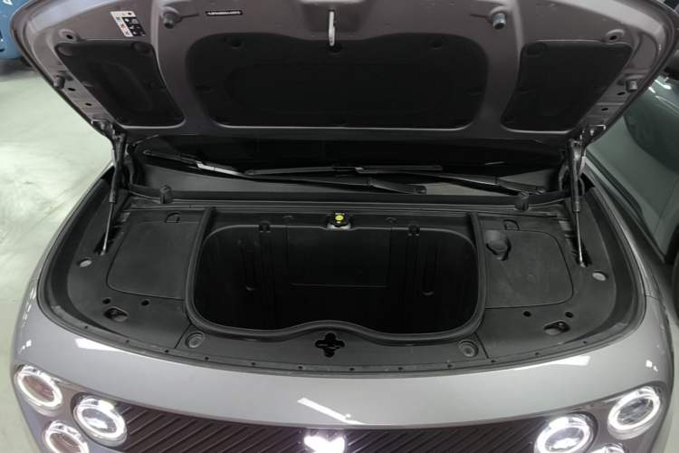 Used firefly 2025 Free Edition Engine Bay