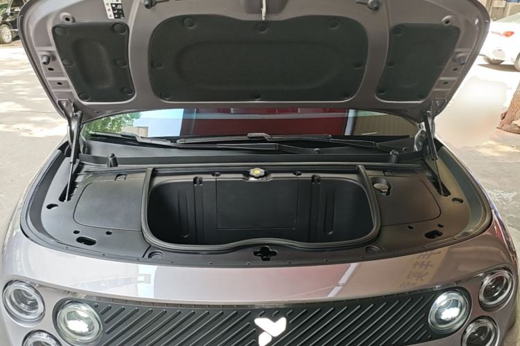 Used firefly 2025 Illuminated Edition Engine Bay
