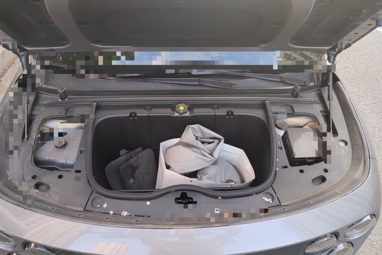 Used firefly 2025 Illuminated Edition Engine Bay