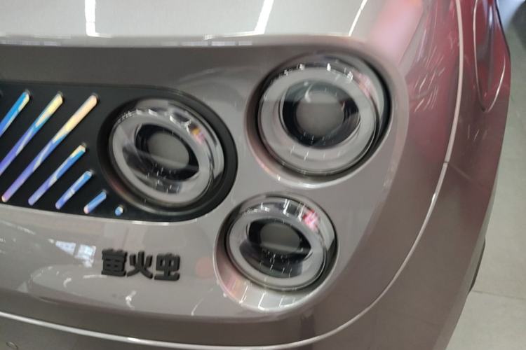 Used firefly 2025 Illuminated Edition Exterior 1