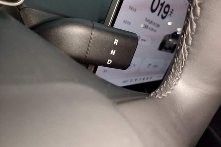 Used firefly 2025 Illuminated Edition Gear Lever