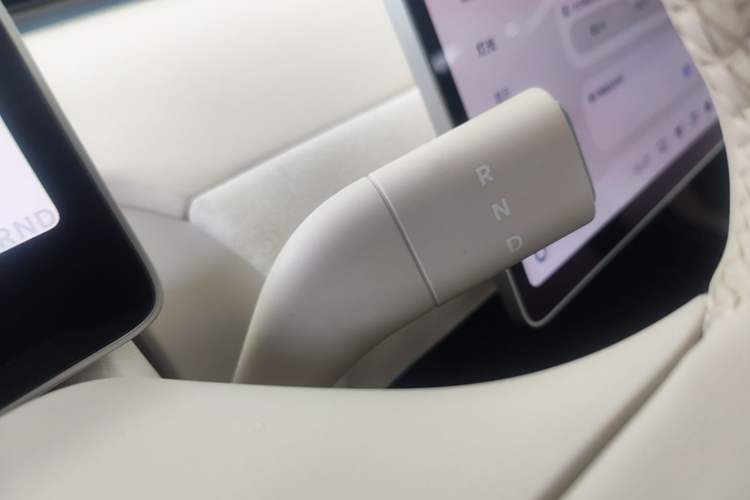 Used firefly 2025 Illuminated Edition Gear Lever