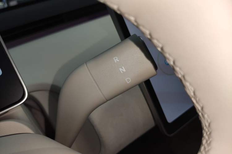 Used firefly 2025 Illuminated Edition Gear Lever