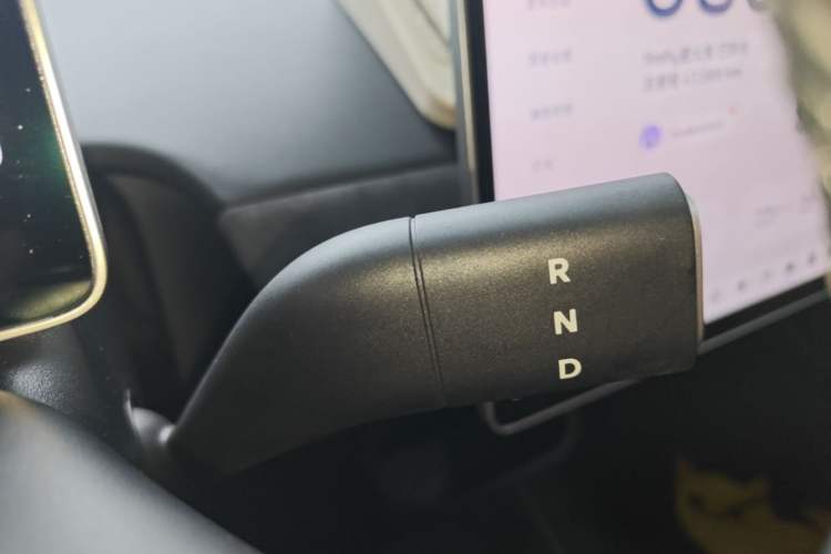 Used firefly 2025 Illuminated Edition Gear Lever