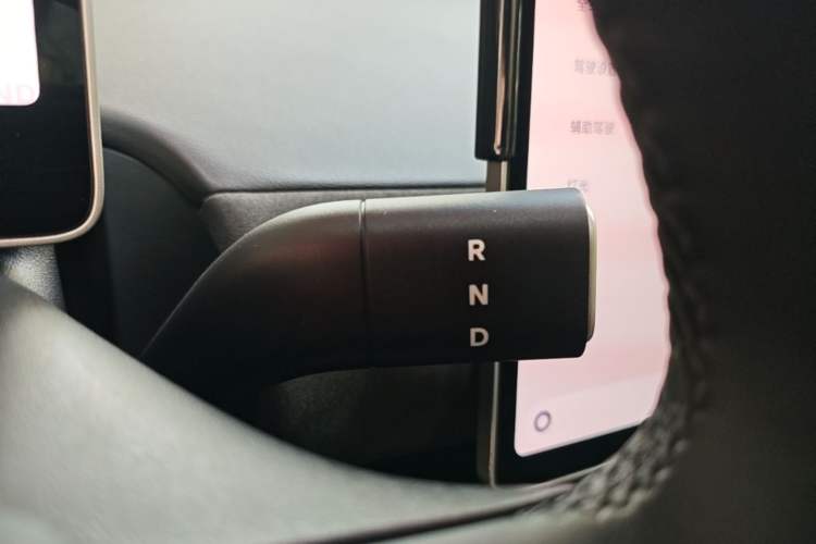 Used firefly 2025 Illuminated Edition Gear Lever