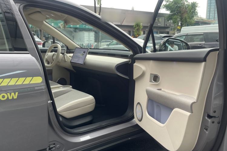 Used firefly 2025 Free Edition Interior 10