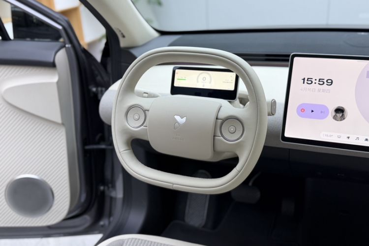 Used firefly 2025 Free Edition Interior 2