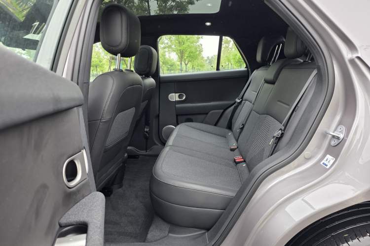 Used firefly 2025 Free Edition Interior 2