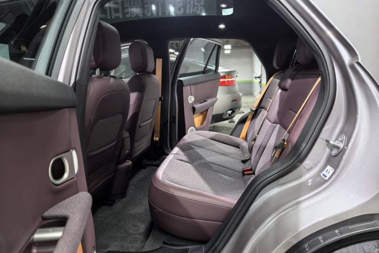 Used firefly 2025 Free Edition Interior 2