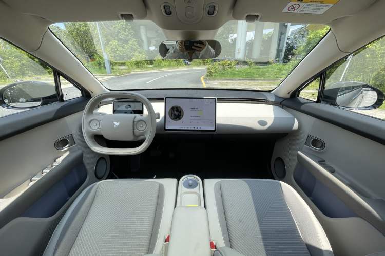 Used firefly 2025 Free Edition Interior 4