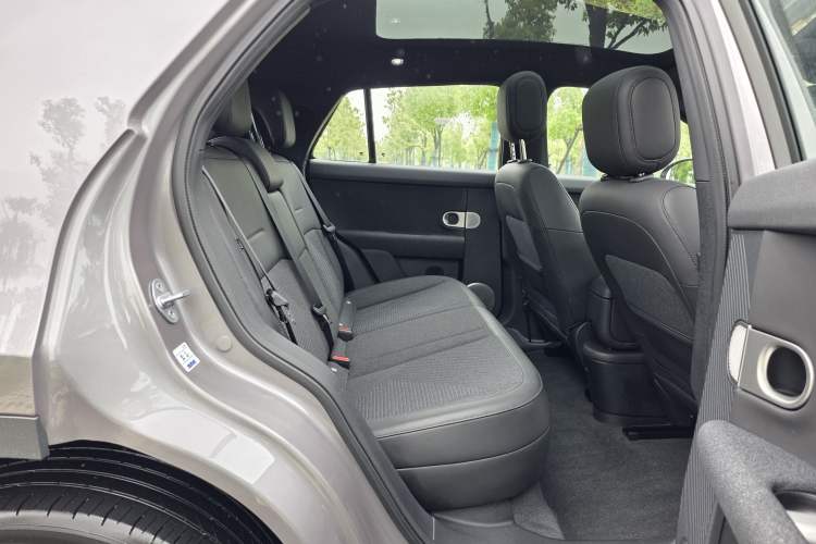 Used firefly 2025 Free Edition Interior 6