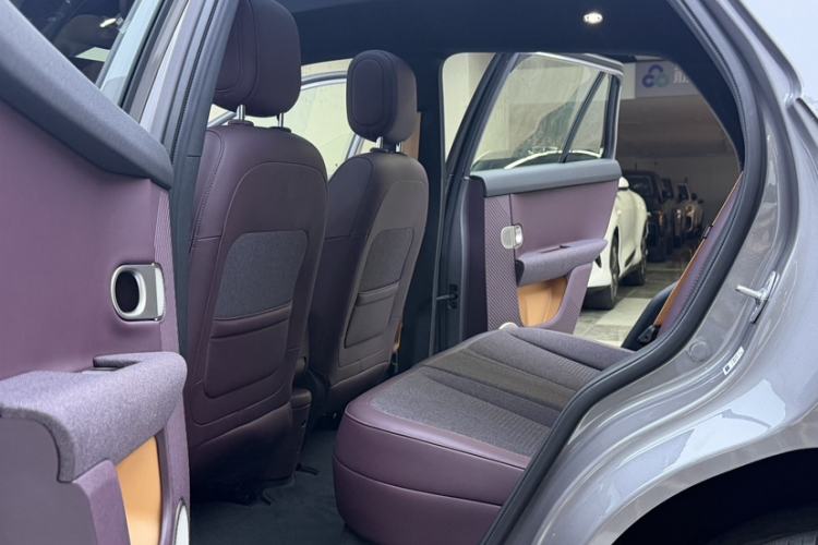 Used firefly 2025 Free Edition Interior 6