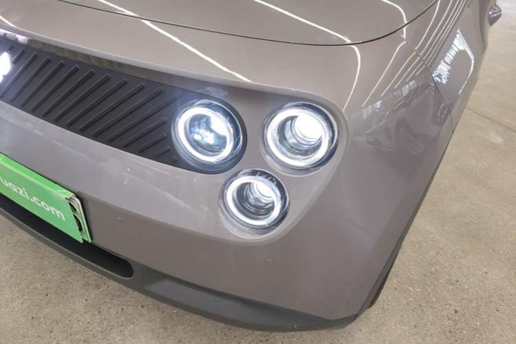 Used firefly 2025 Illuminated Edition Left Front Headlight