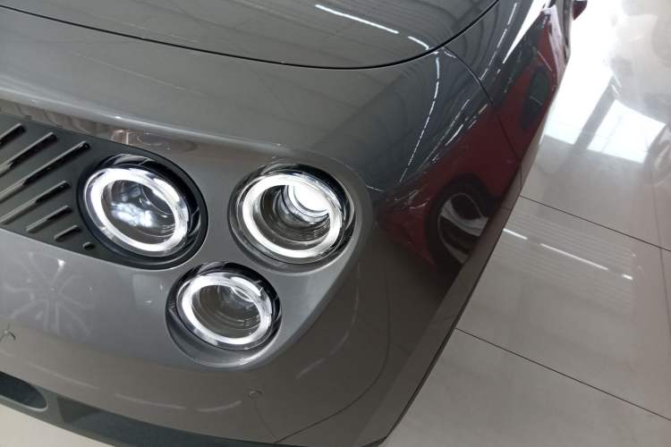 Used firefly 2025 Illuminated Edition Left Front Headlight
