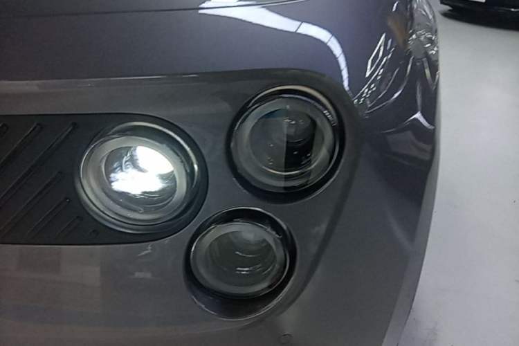 Used firefly 2025 Free Edition Left Front Headlight