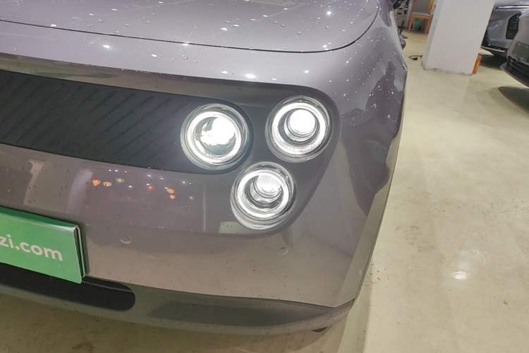 Used firefly 2025 Illuminated Edition Left Front Headlight