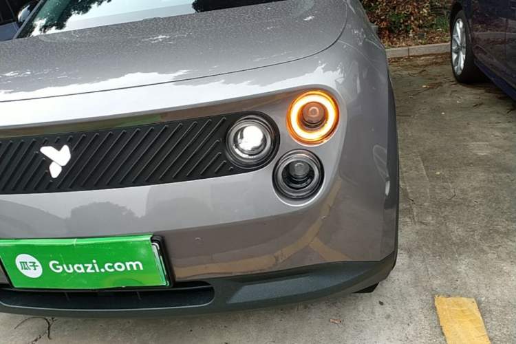 Used firefly 2025 Illuminated Edition Left Front Headlight