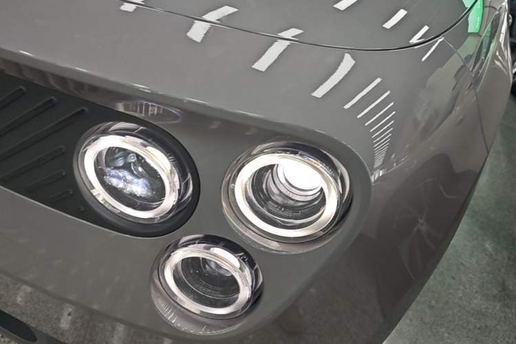 Used firefly 2025 Illuminated Edition Left Front Headlight