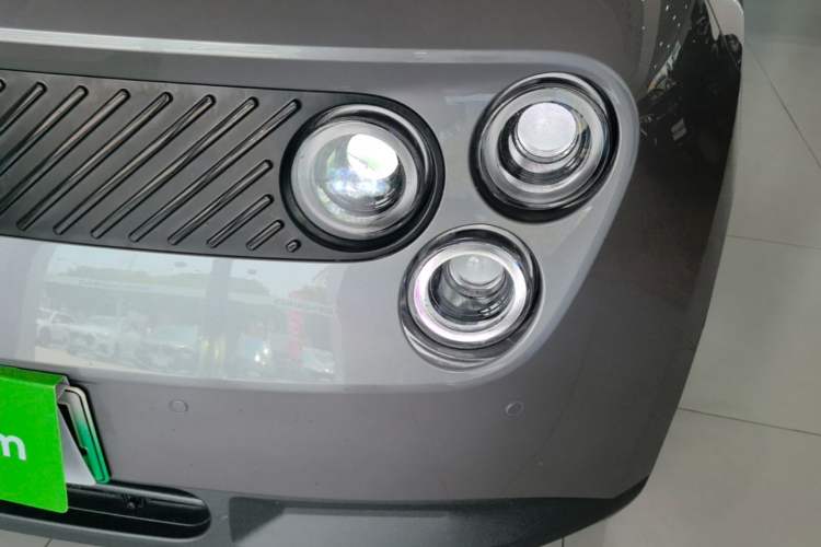Used firefly 2025 Illuminated Edition Left Front Headlight