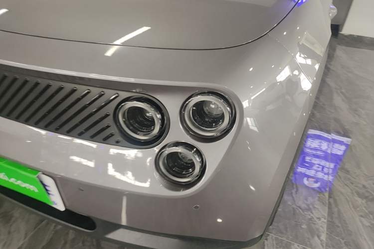 Used firefly 2025 Illuminated Edition Left Front Headlight