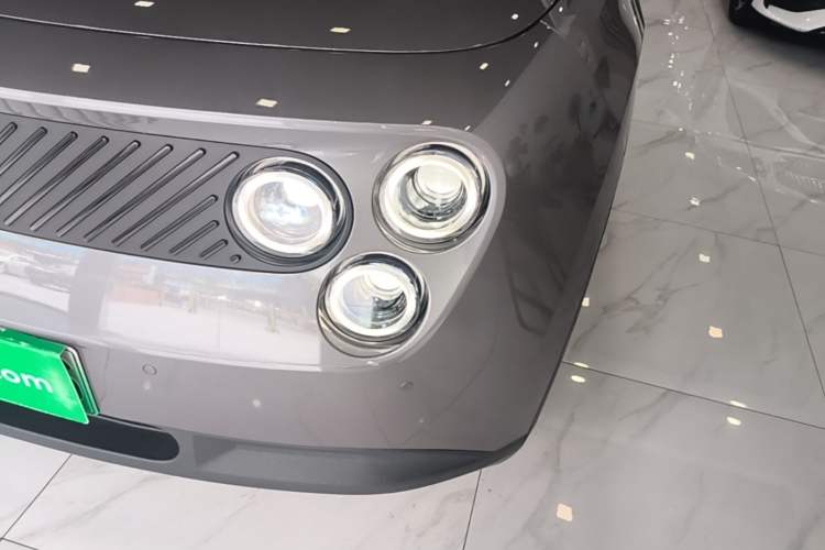 Used firefly 2025 Free Edition Left Front Headlight