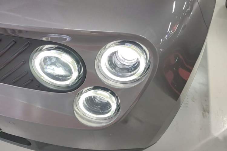 Used firefly 2025 Free Edition Left Front Headlight