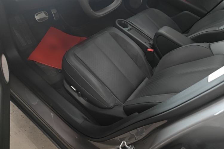 Used firefly 2025 Illuminated Edition Left Front Seat